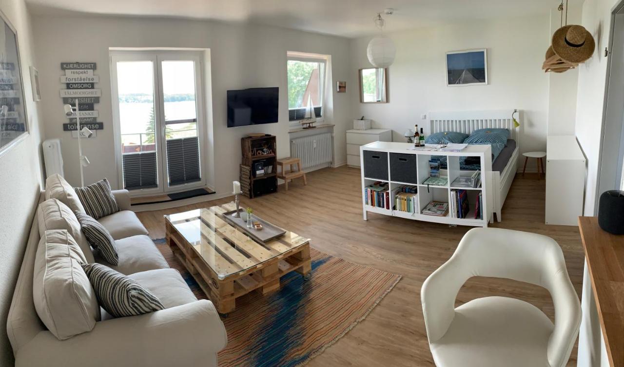 Apartment Am See 샬베우츠 외부 사진